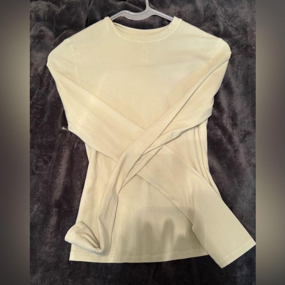 SKIMS Cream Long Sleeve Top - Picture 4 of 5